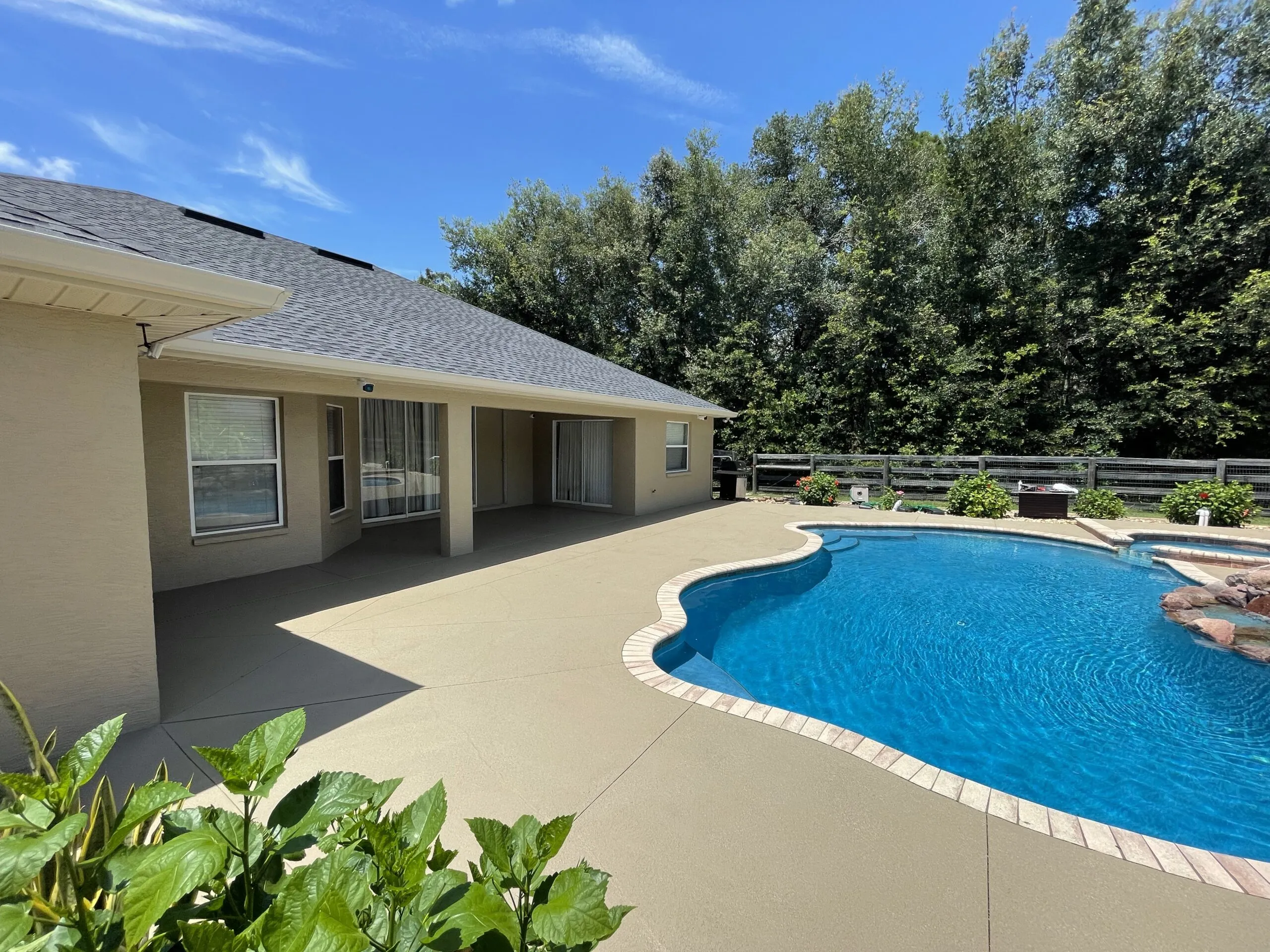 exterior pool painting